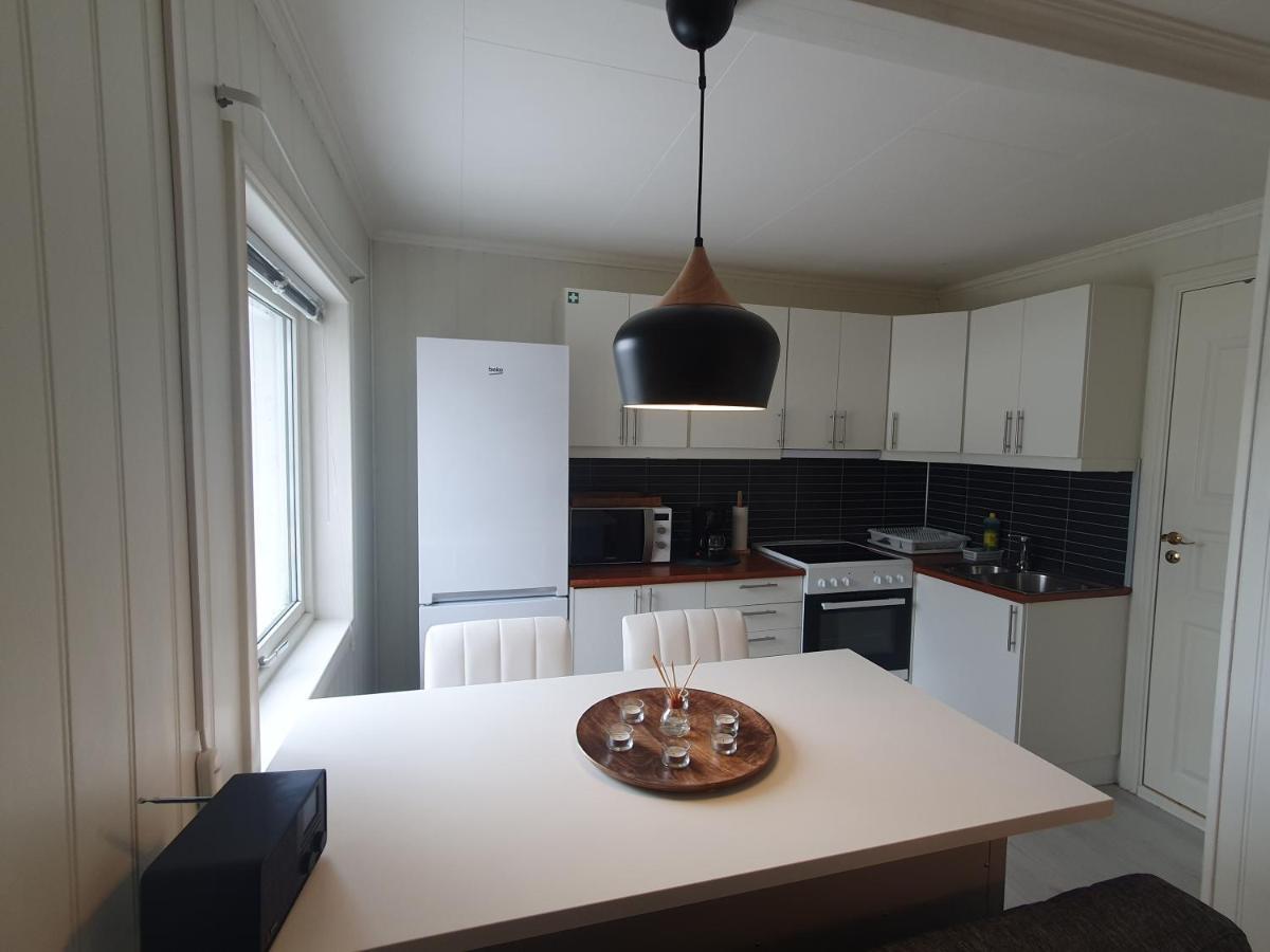 Small And Cute Apartment In City Center トロムソ エクステリア 写真