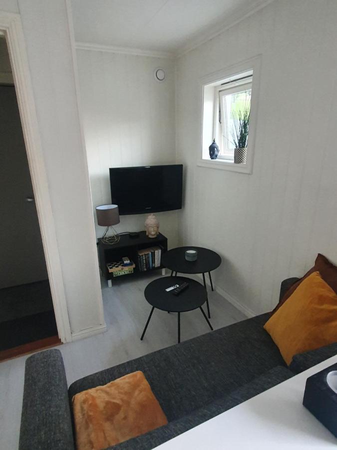 Small And Cute Apartment In City Center トロムソ エクステリア 写真